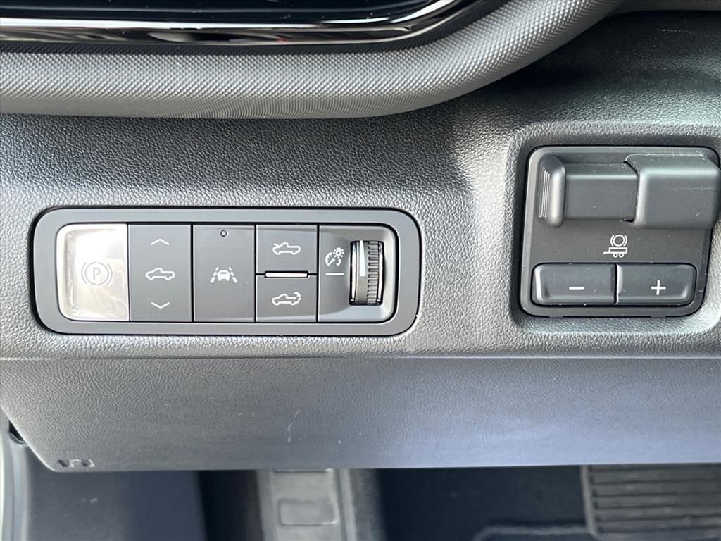 New 2025 Chevrolet Silverado EV RST image 22