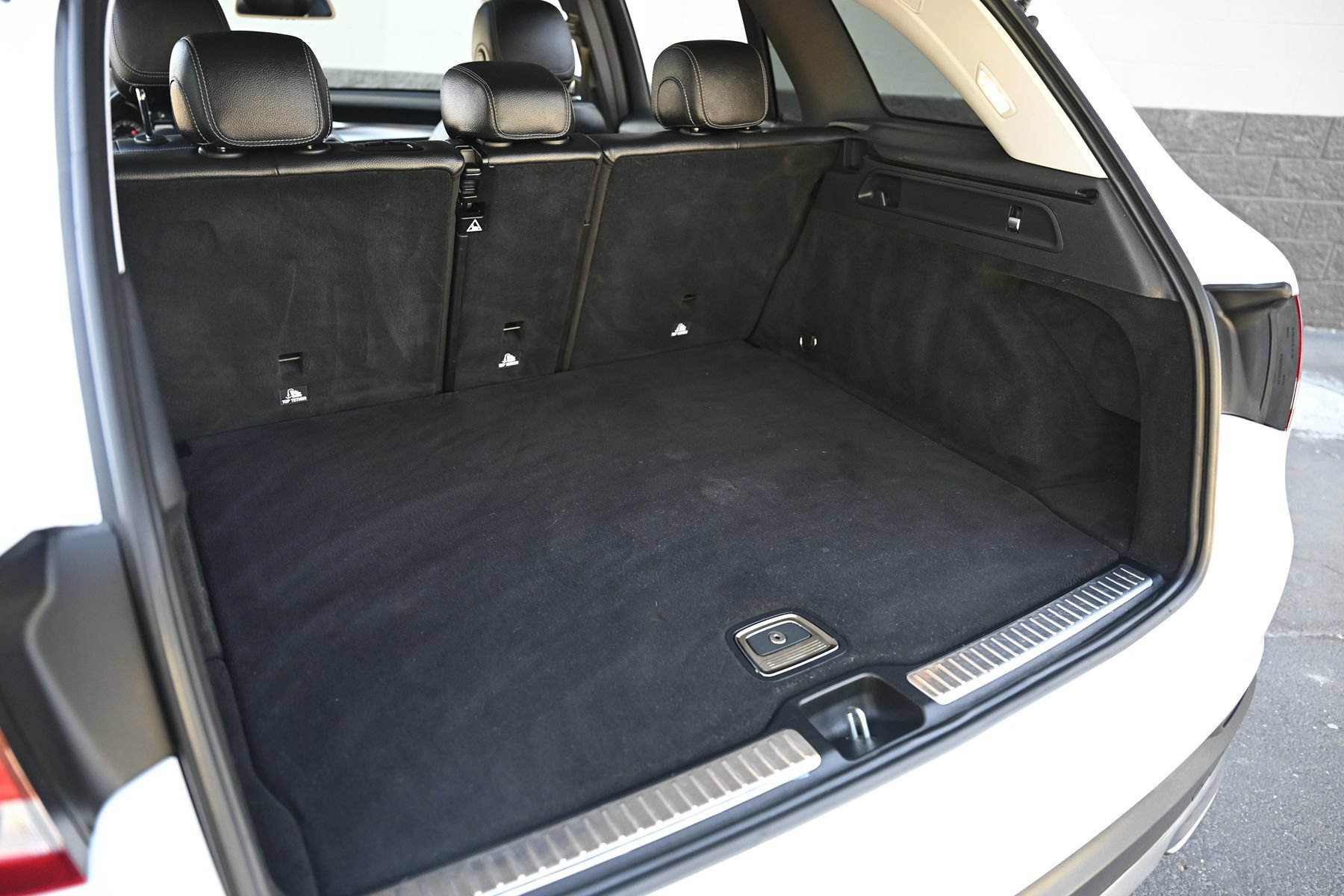Used 2017 Mercedes-Benz GLC 300 4MATIC image 20