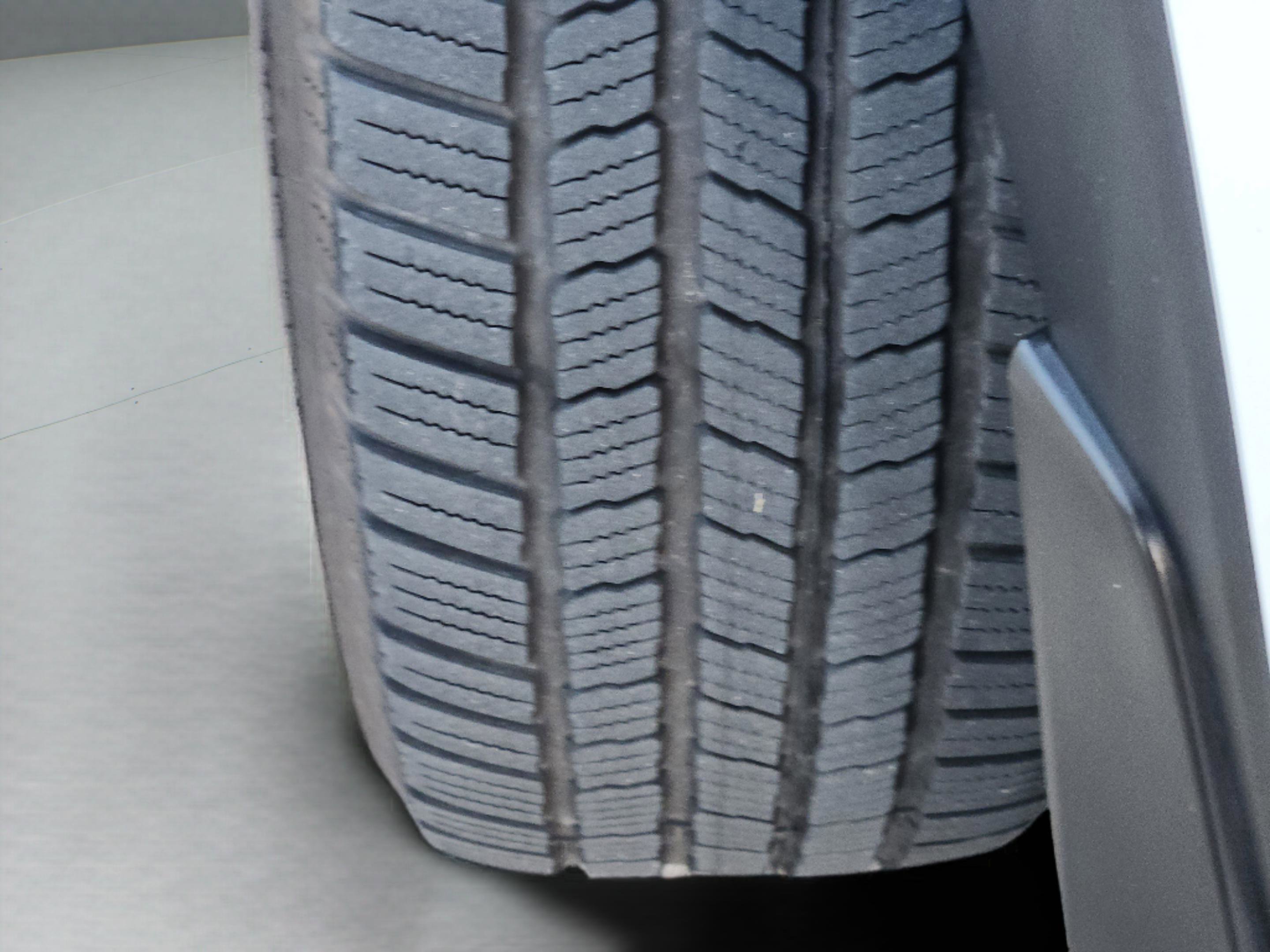 Used 2015 Toyota Highlander XLE image 36