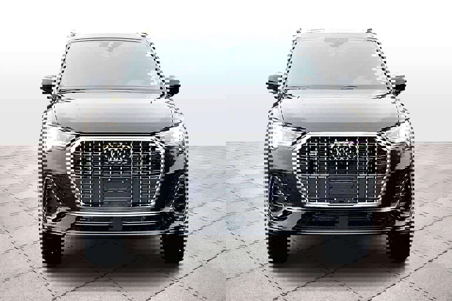 Used 2025 Audi Q3 2.0T Premium Plus image 3