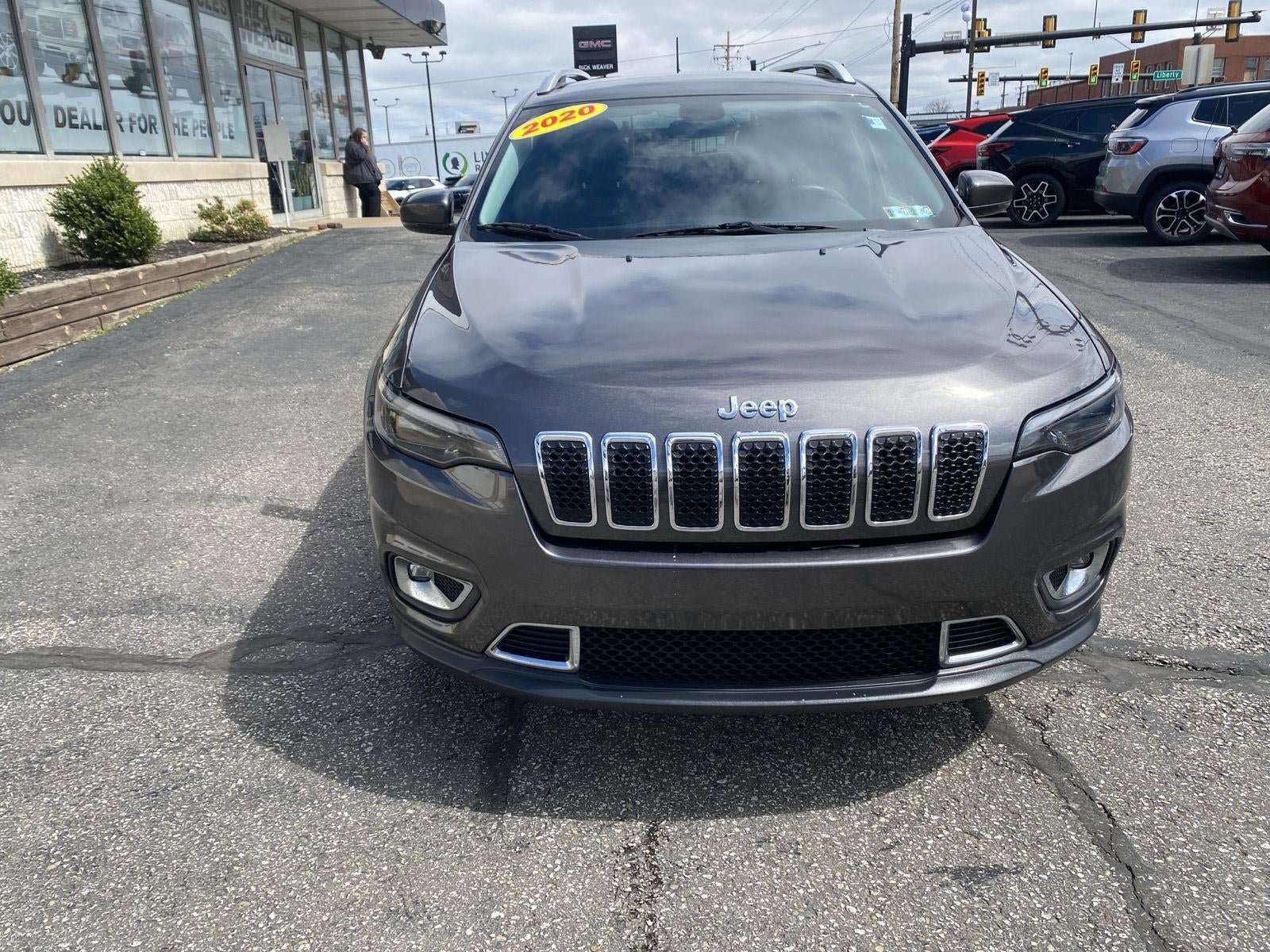 Used 2020 Jeep Cherokee Latitude Plus w/ Cold Weather Group image 14