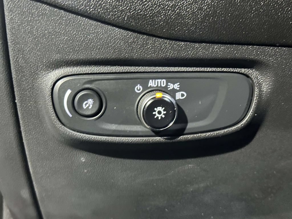 Used 2024 Chevrolet Equinox RS w/ LPO, Floor Liner Package AWD/4WD image 23