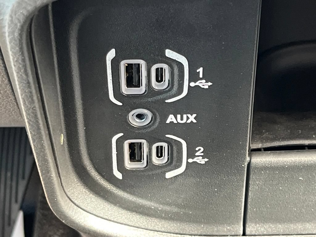 New 2025 RAM 5500 Tradesman AWD/4WD image 17
