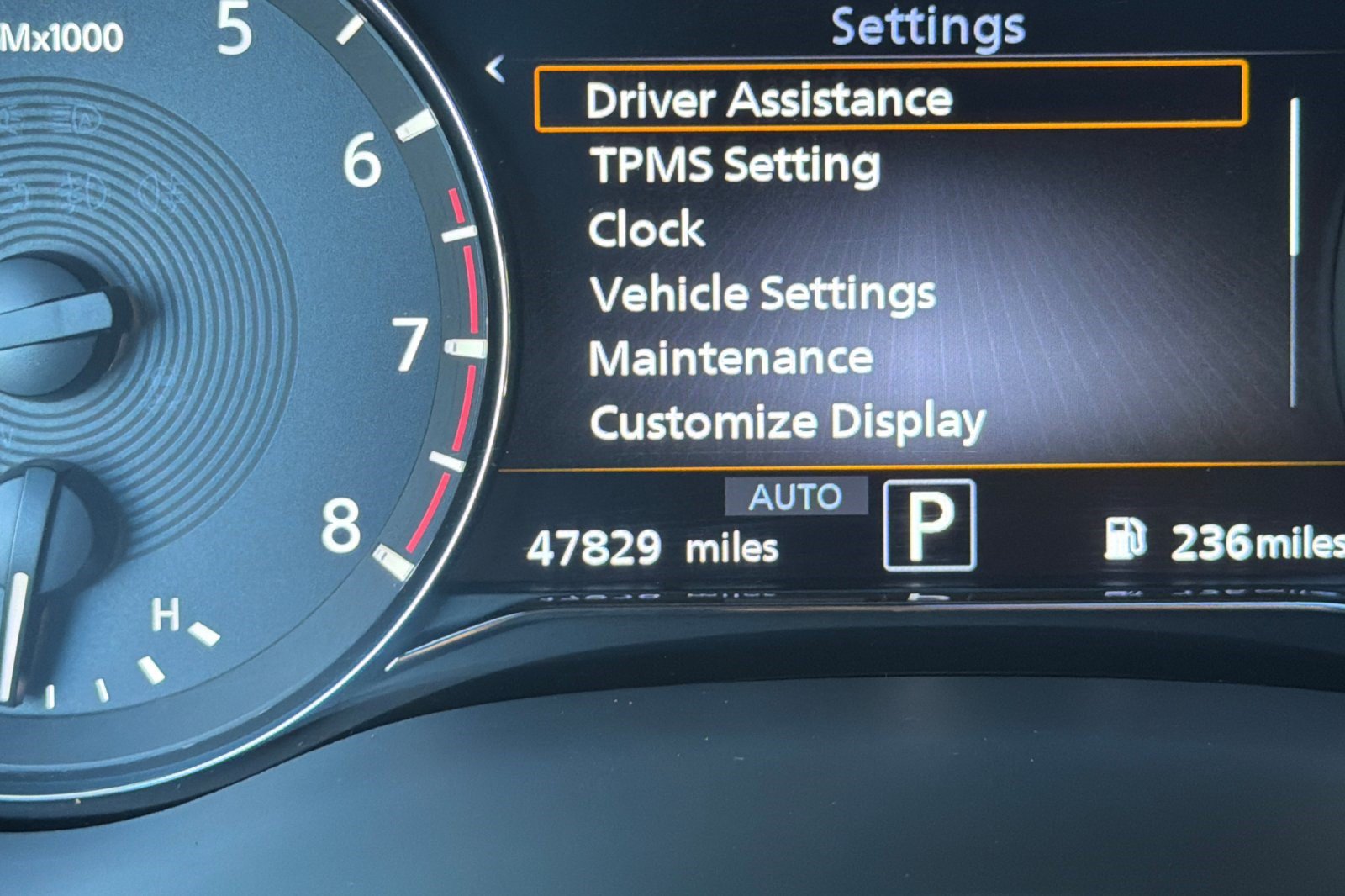 Used 2022 INFINITI QX80 Sensory w/ Cargo Package AWD/4WD image 37