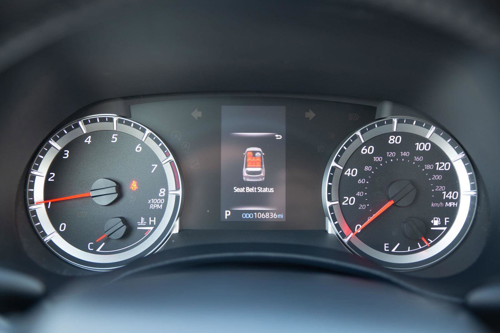 Used 2020 Toyota Highlander LE image 12