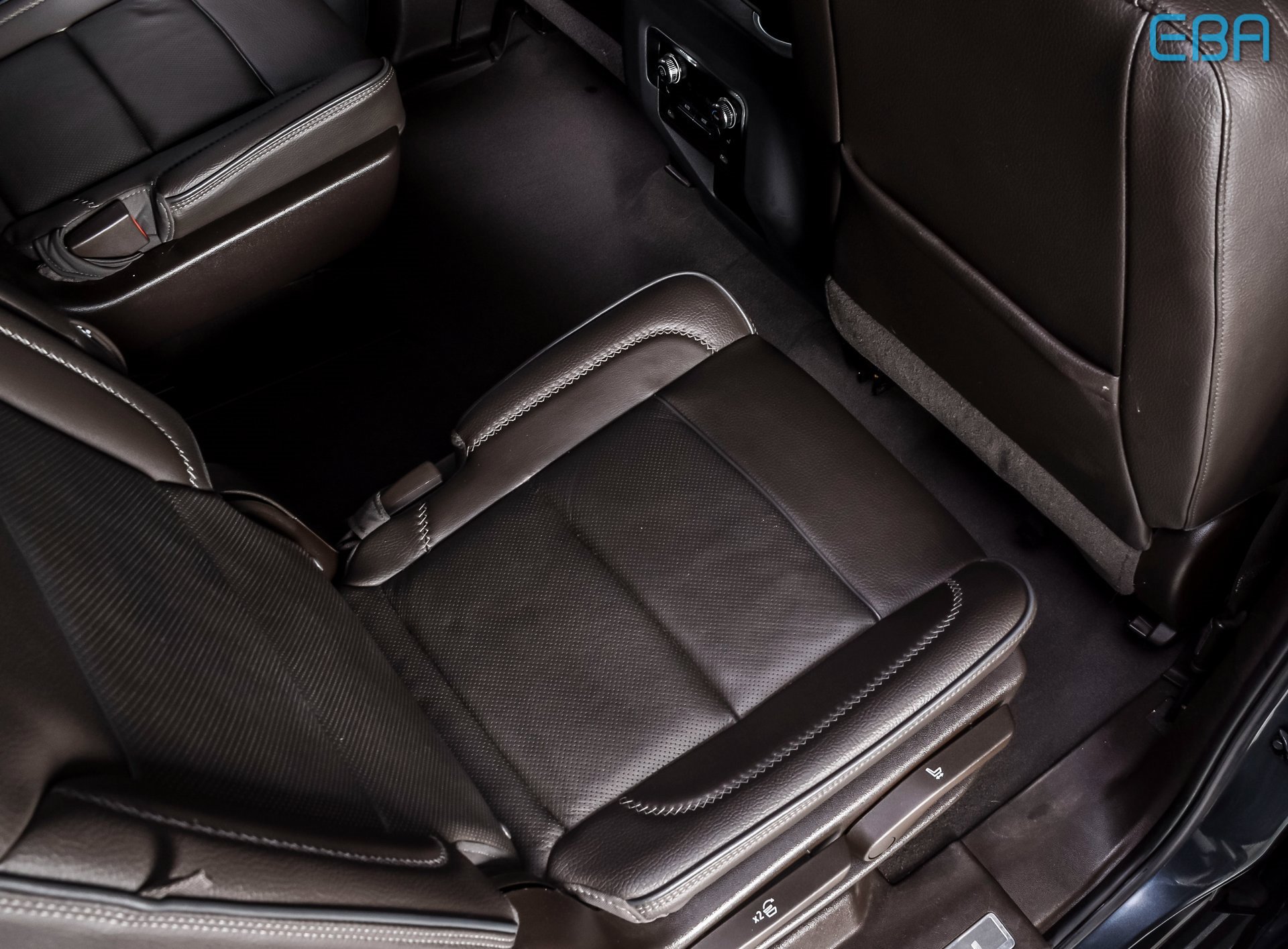 Used 2021 GMC Yukon Denali w/ Denali Premium Package image 23