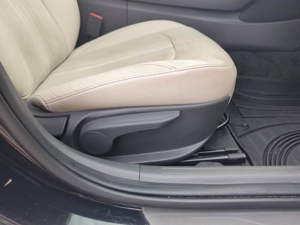 Used 2023 Hyundai Sonata SEL w/ Convenience Package FWD image 38