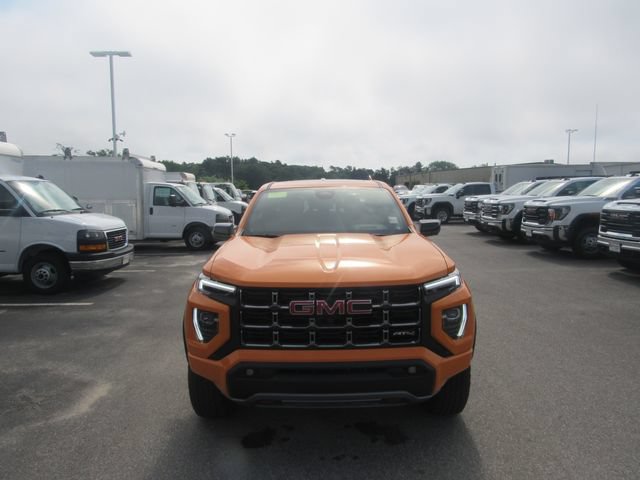 Certified 2025 GMC Canyon AT4 w/ Technology Plus Package AWD/4WD image 5