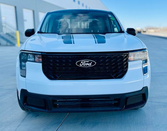 New 2025 Ford Maverick XLT w/ XLT Luxury Package image 4