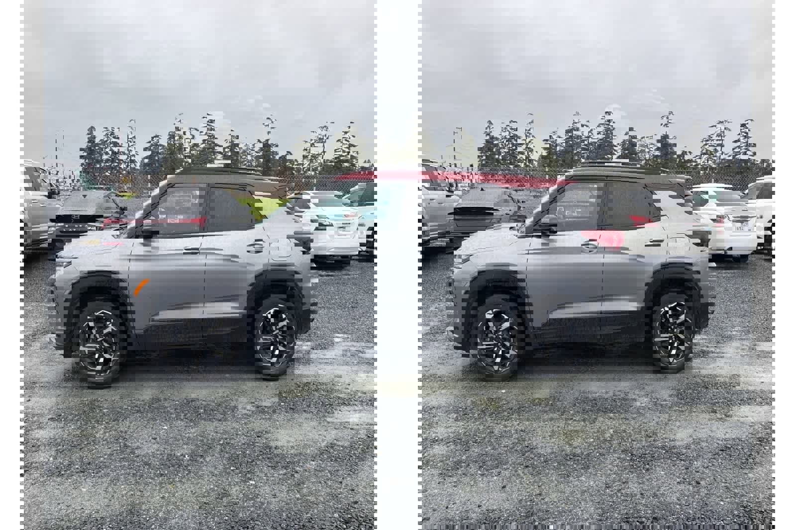 Used 2023 Chevrolet TrailBlazer RS w/ Sun and Liftgate Package image 6