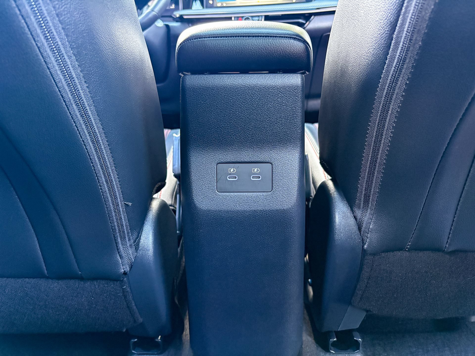 Used 2025 Nissan Kicks SR w/ SR Premium Package AWD/4WD image 29