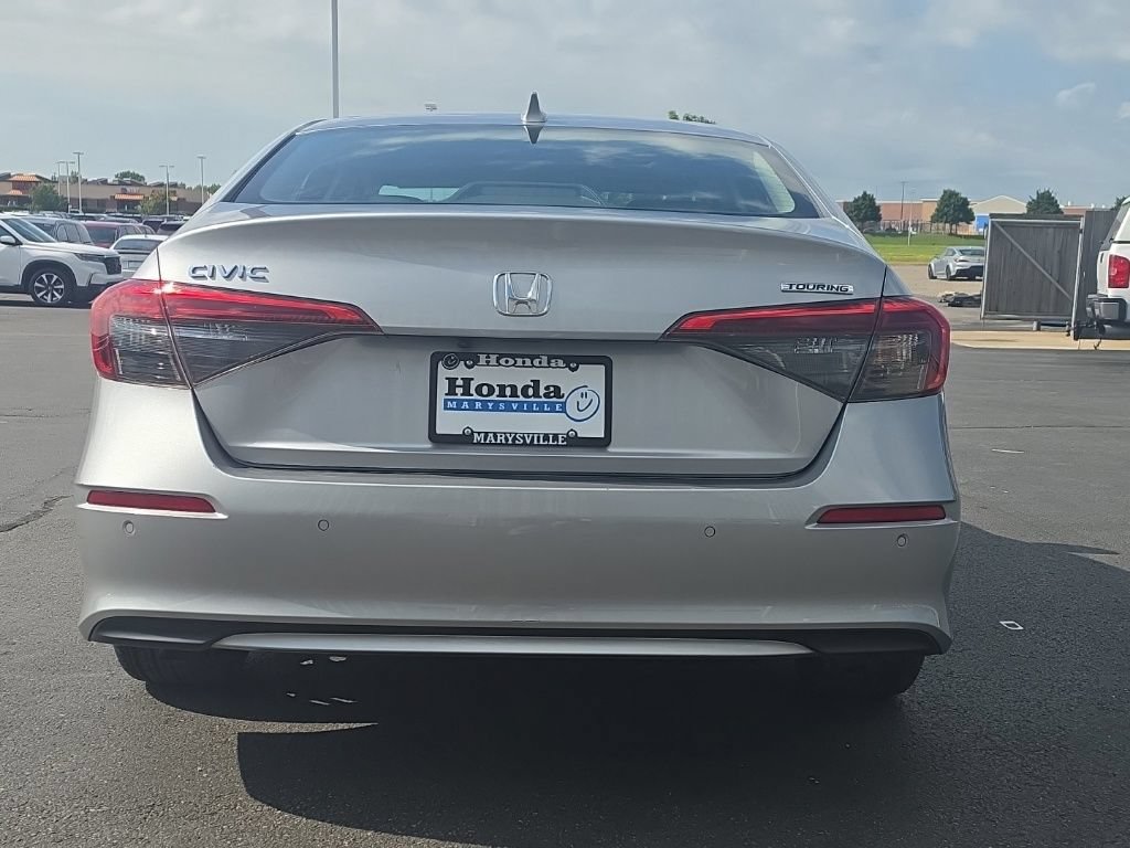 Used 2022 Honda Civic Touring image 6