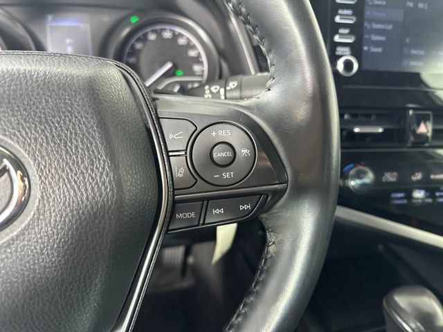 Used 2023 Toyota Camry SE image 16