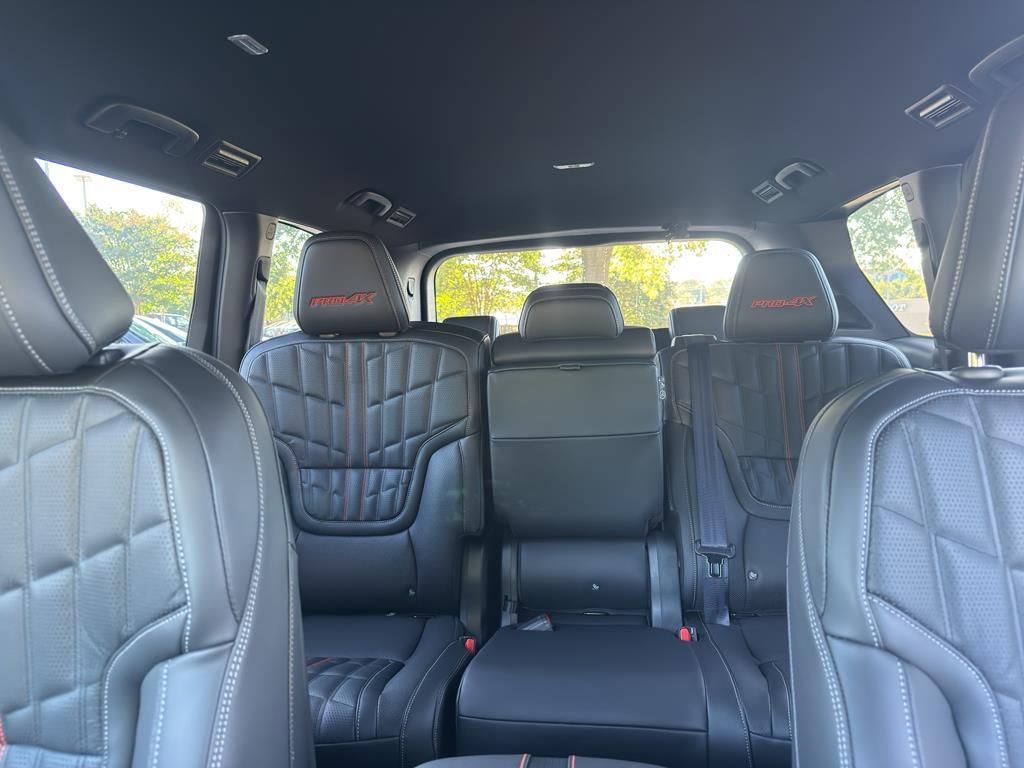 New 2025 Nissan Armada PRO-4X image 31
