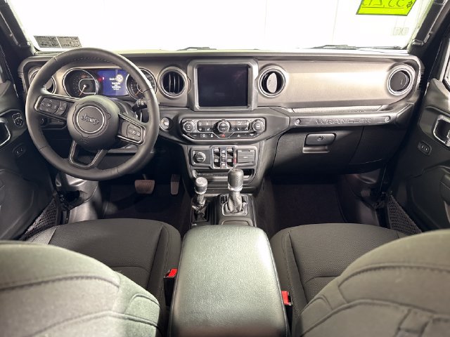 Used 2023 Jeep Wrangler Unlimited Sport AWD/4WD image 19