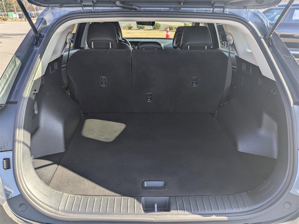 Used 2025 Kia Sportage EX image 6