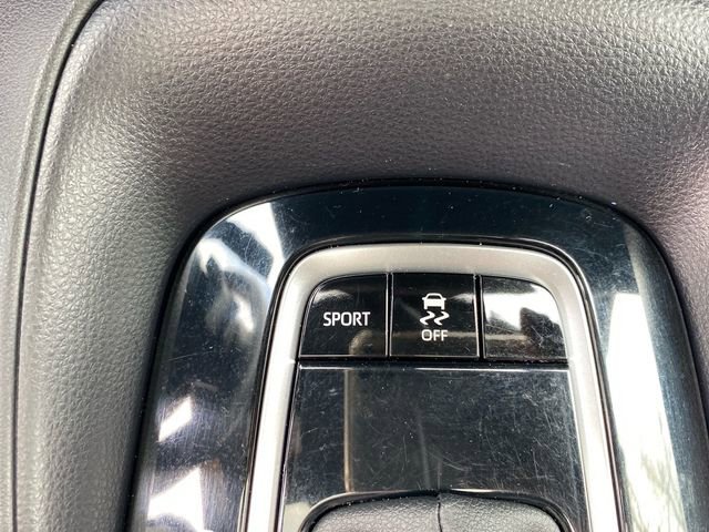 Used 2022 Toyota Corolla SE w/ SE Premium Package image 13