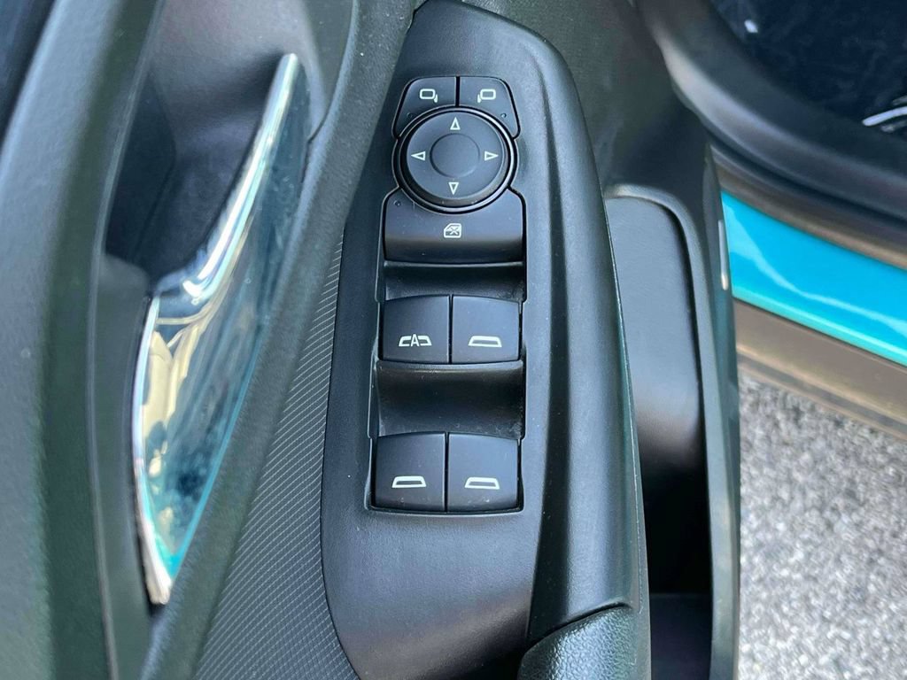 Used 2022 Chevrolet TrailBlazer RS w/ Technology Package FWD image 14