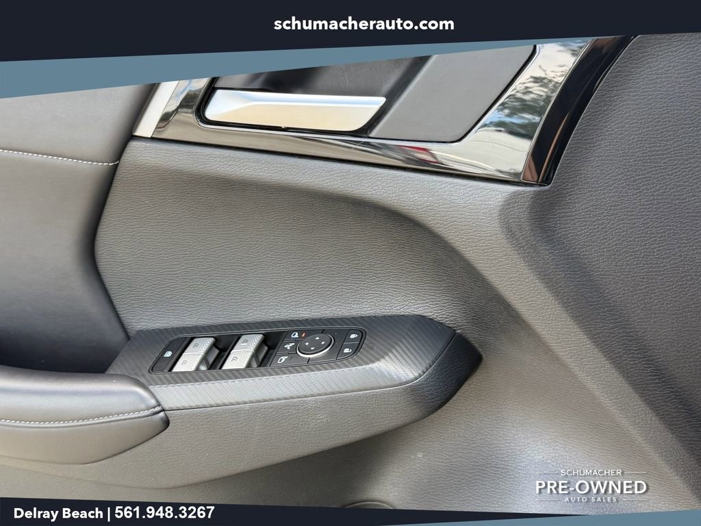 Used 2024 Mitsubishi Outlander FWD image 28