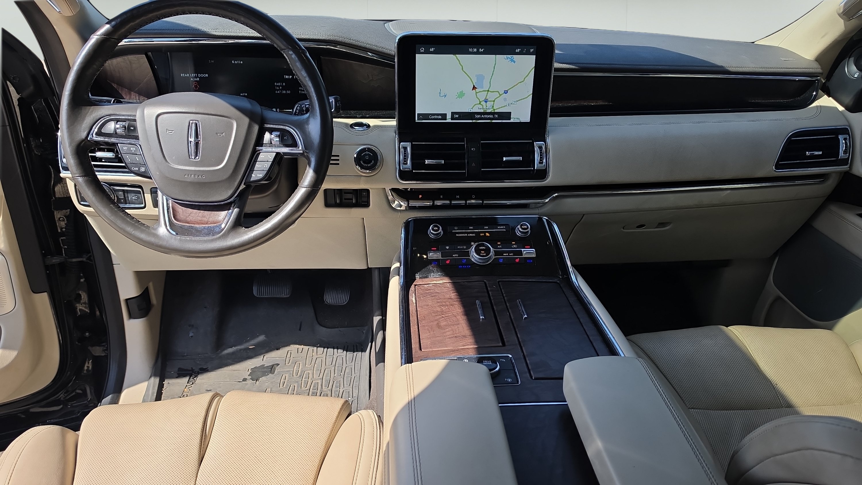Used 2020 Lincoln Navigator L Reserve w/ Luxury Package AWD/4WD image 23