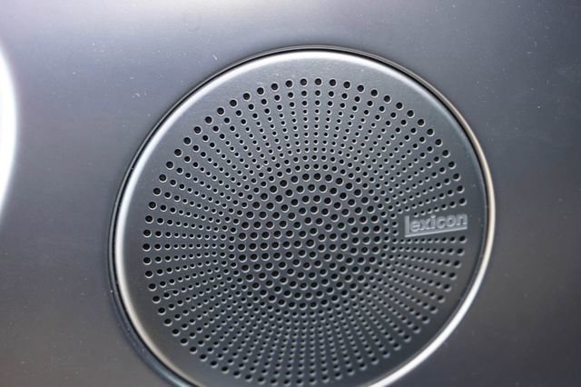 Used 2023 Genesis G70 2.0T w/ Sport Prestige Package image 8