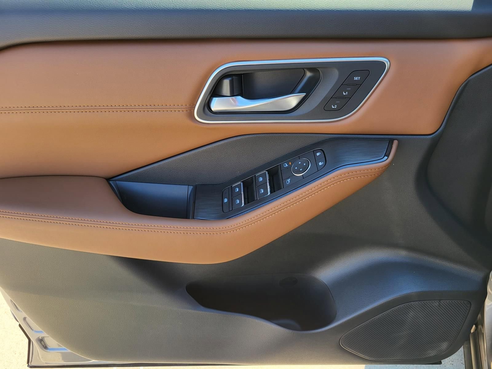 New 2026 Nissan Rogue Platinum image 19