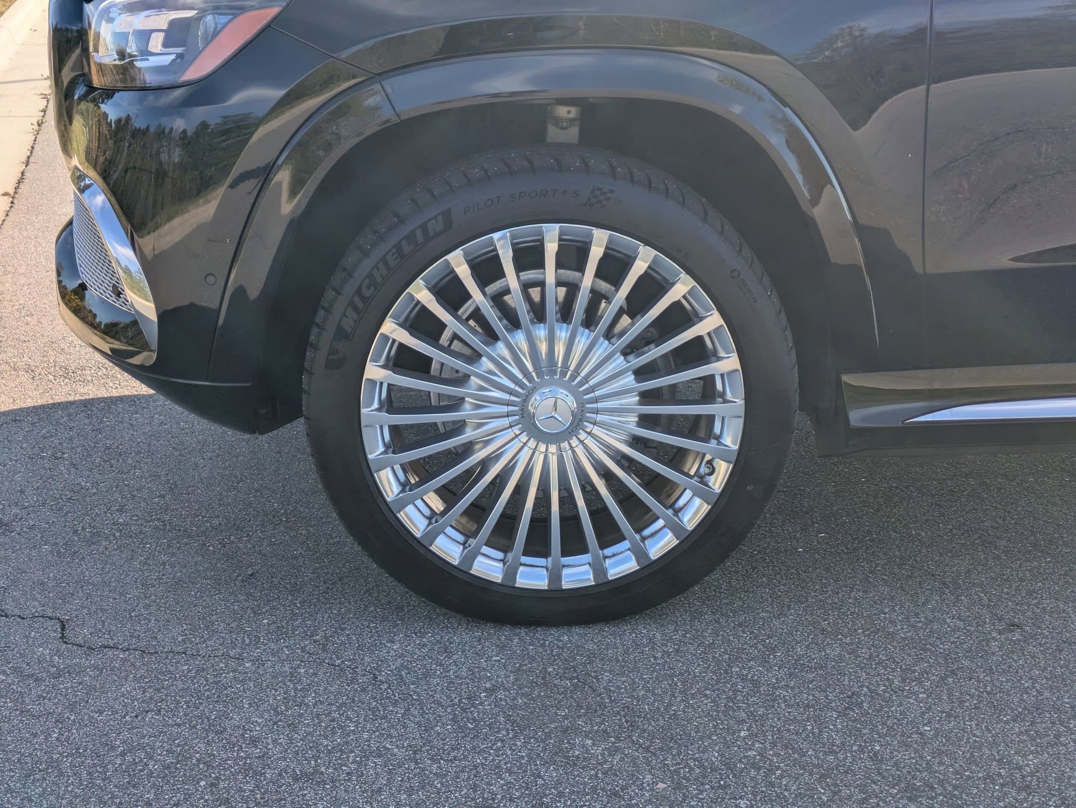 Used 2022 Mercedes-Benz Maybach GLS 600 4MATIC image 34