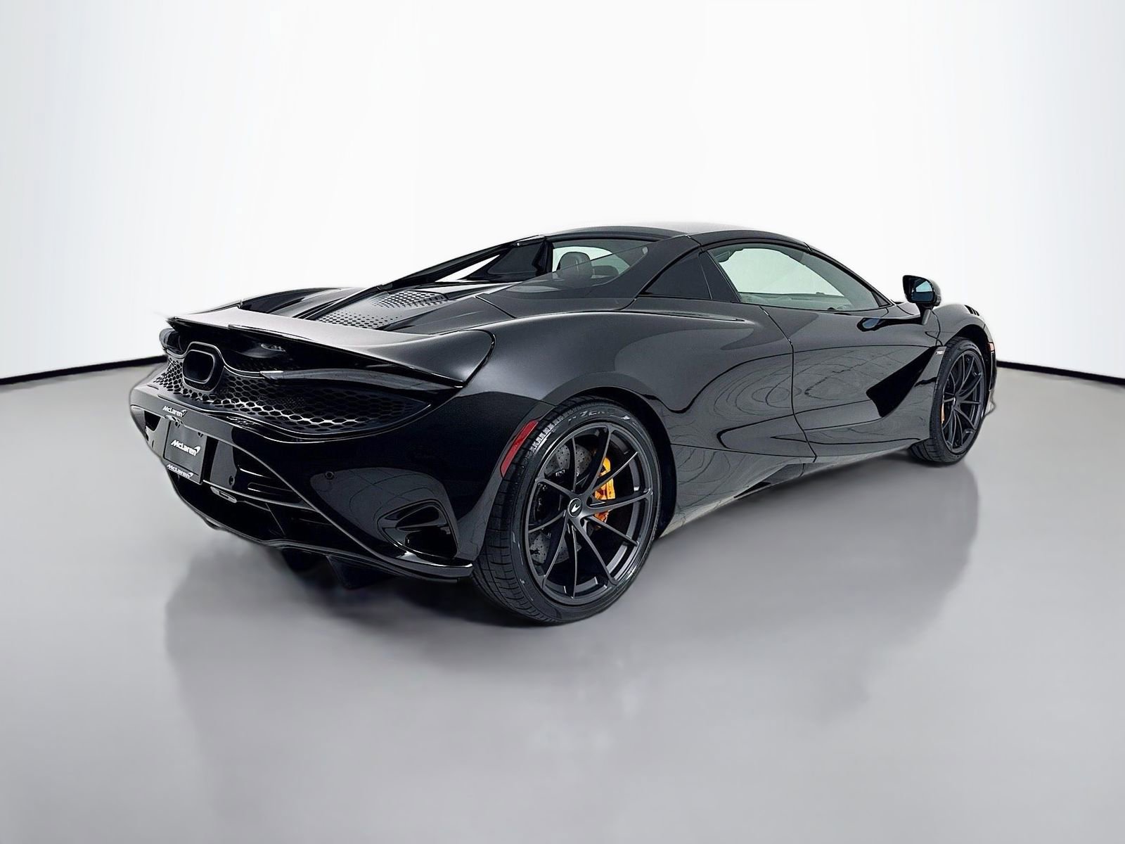 Used 2026 McLaren 750S Spider image 7