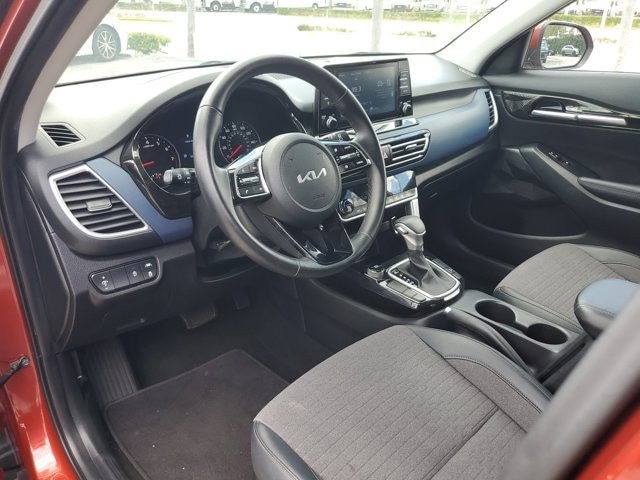 Used 2023 Kia Seltos S FWD image 19