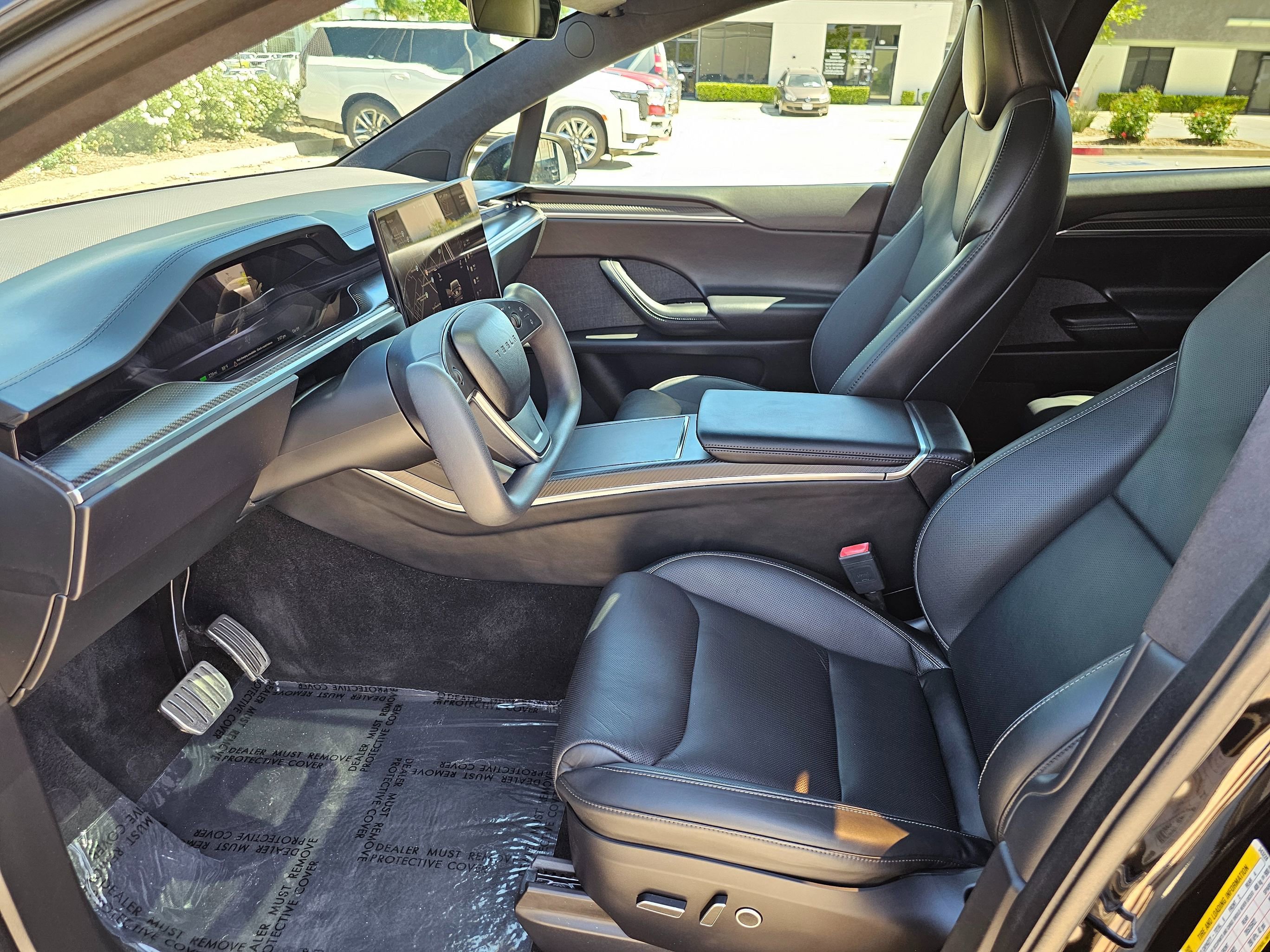 Used 2022 Tesla Model X Plaid image 16
