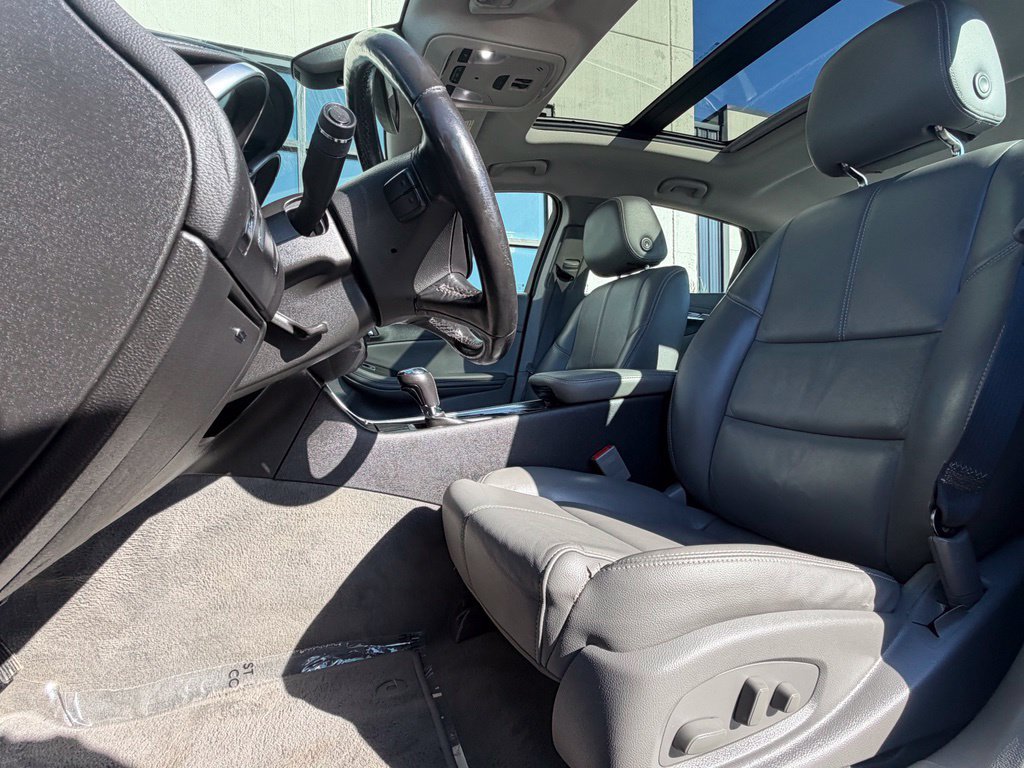 Used 2018 Chevrolet Impala LT w/ Sunroof and Spoiler Package FWD image 11