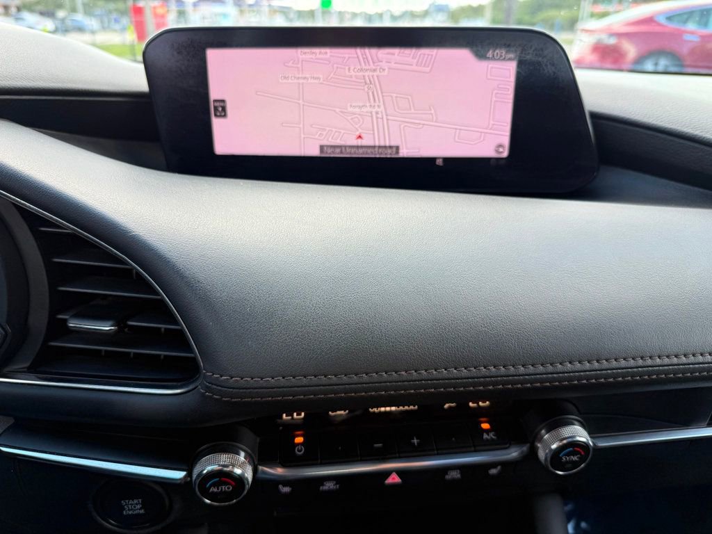 Used 2019 MAZDA MAZDA3 Hatchback w/ Premium Package image 15