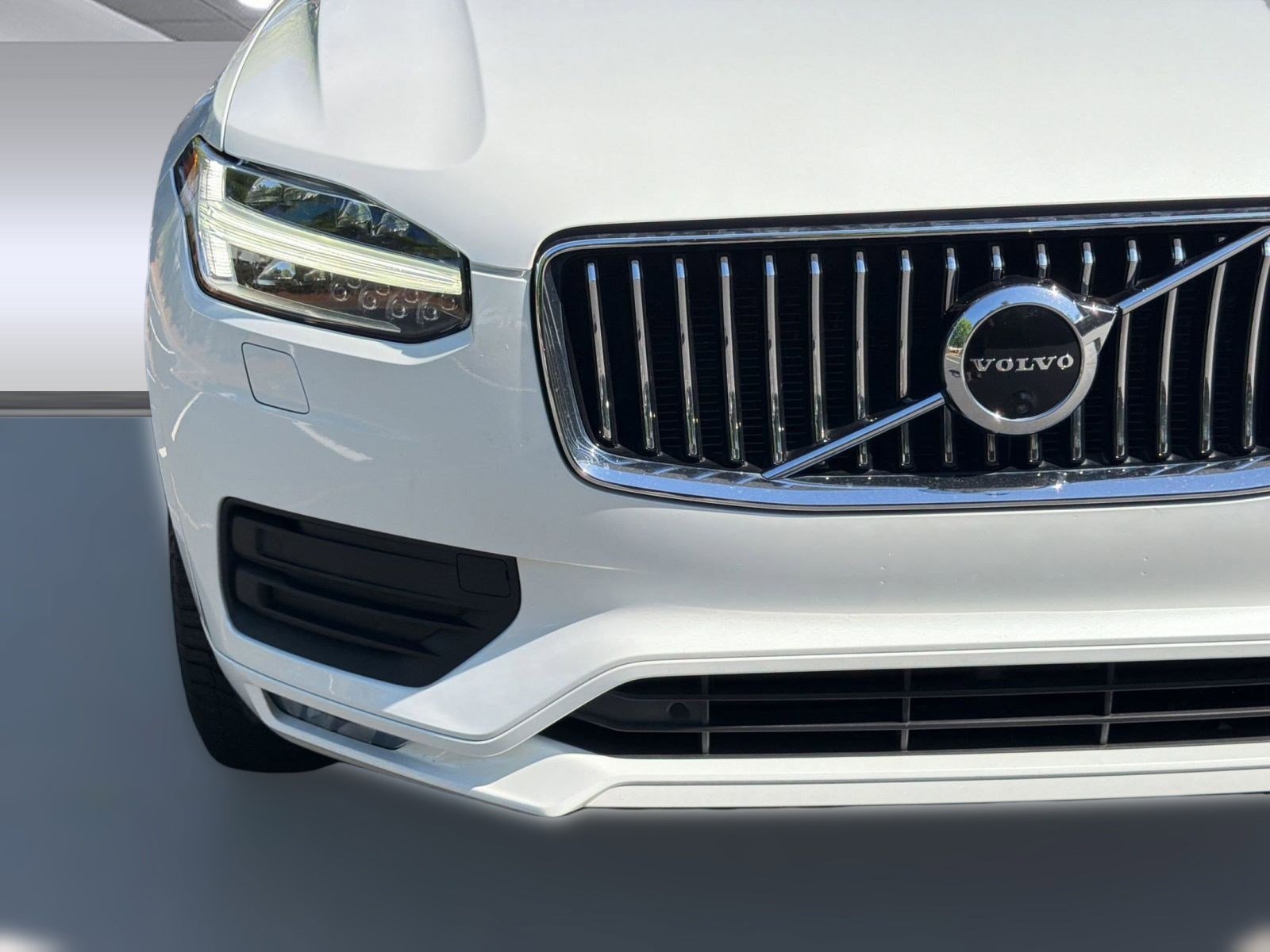 Used 2020 Volvo XC90 T6 Momentum w/ Protection Package Premier AWD/4WD image 28