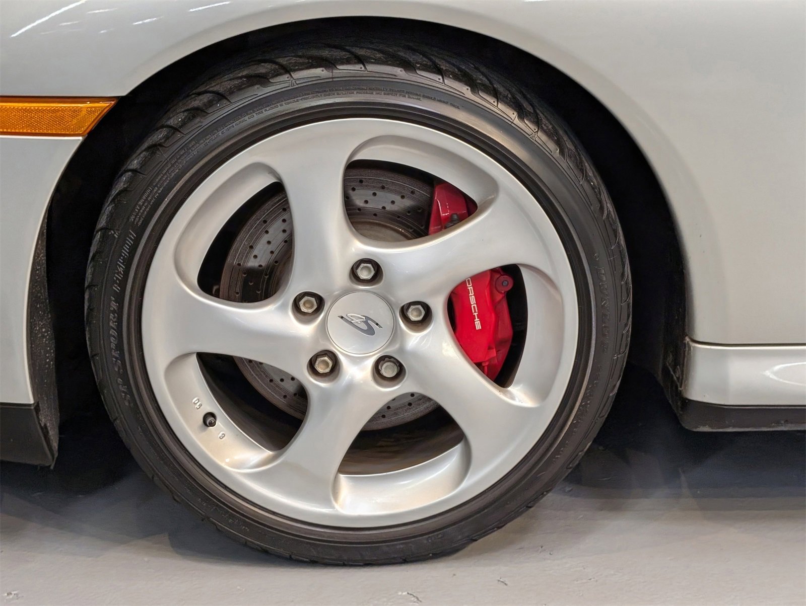 Used 2004 Porsche 911 Carrera 4S image 13