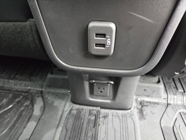 Used 2023 GMC Terrain SLT w/ Elevation Edition FWD image 14