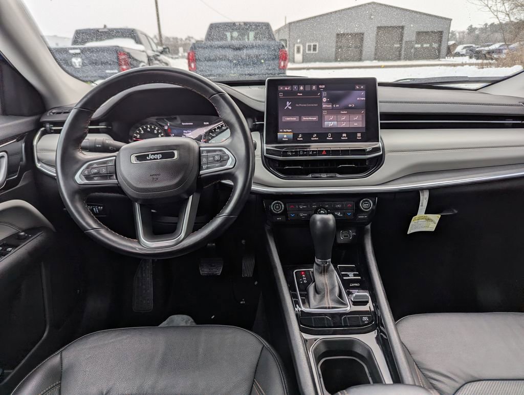 Used 2022 Jeep Compass Limited image 31