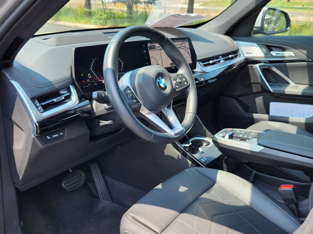 Used 2023 BMW X1 xDrive28i w/ Premium Package AWD/4WD image 7