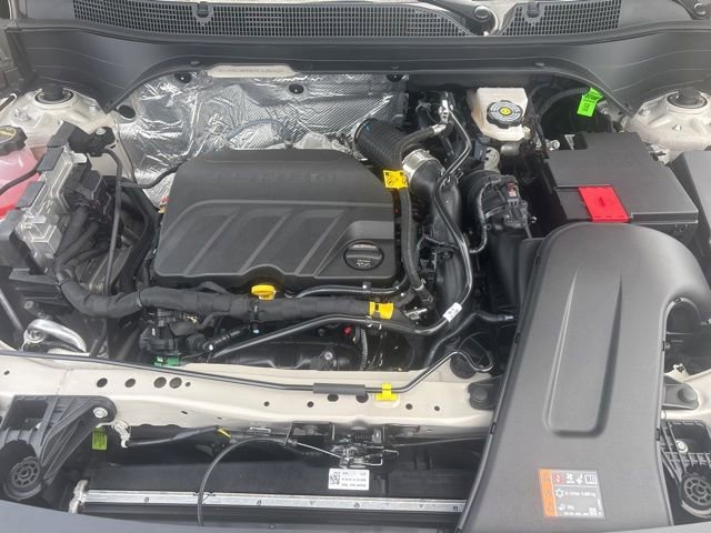 New 2026 Chevrolet Trax RS w/ Sunroof Package FWD image 35