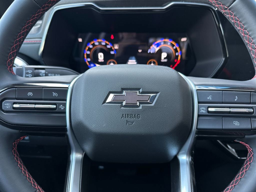 Used 2025 Chevrolet Colorado Z71 w/ Midnight Edition image 22