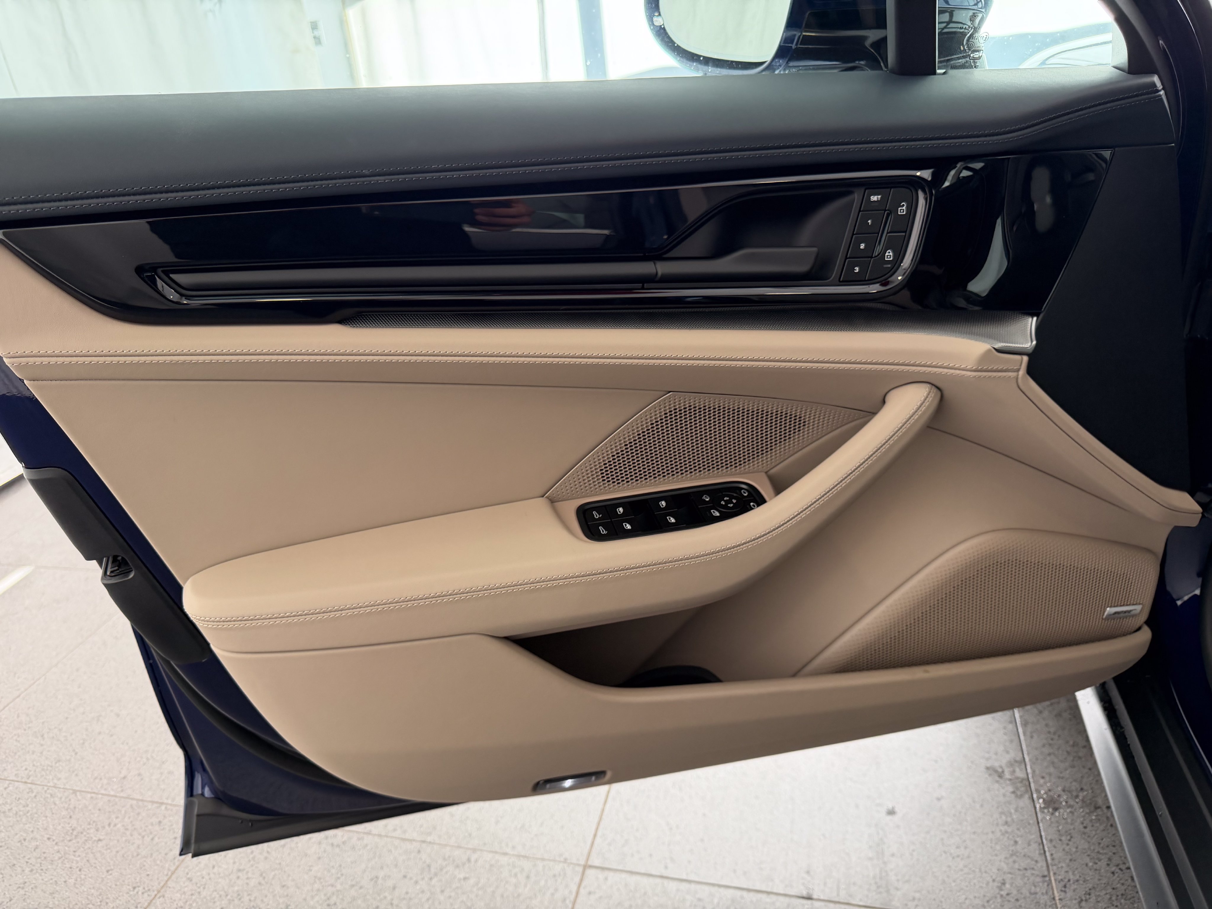 New 2026 Porsche Panamera 4 AWD/4WD image 15