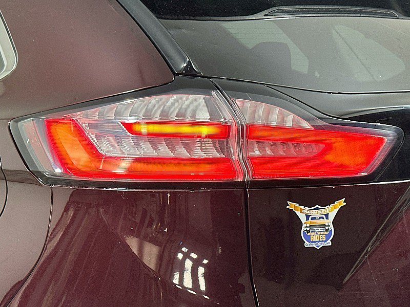 Used 2019 Ford Edge Titanium w/ Cold Weather Package AWD/4WD image 34
