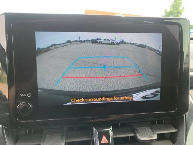 Used 2024 Toyota Corolla Cross LE FWD image 21