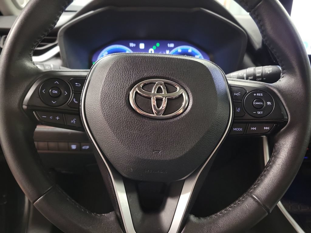 Used 2023 Toyota RAV4 Limited AWD/4WD image 18