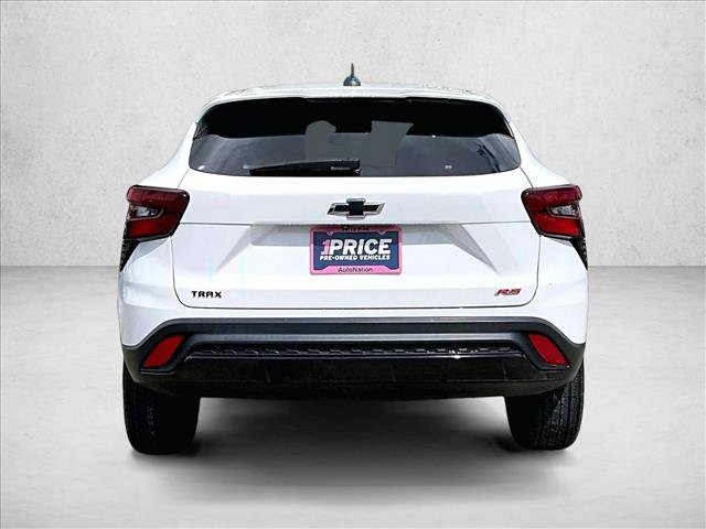 Used 2024 Chevrolet Trax RS FWD image 4