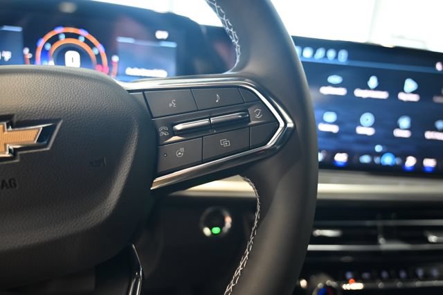New 2027 Chevrolet Traverse LT w/ Driver Confidence Package FWD image 23