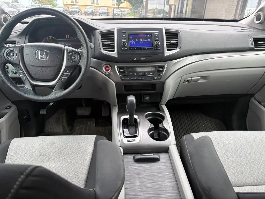 Used 2017 Honda Ridgeline RTS image 10