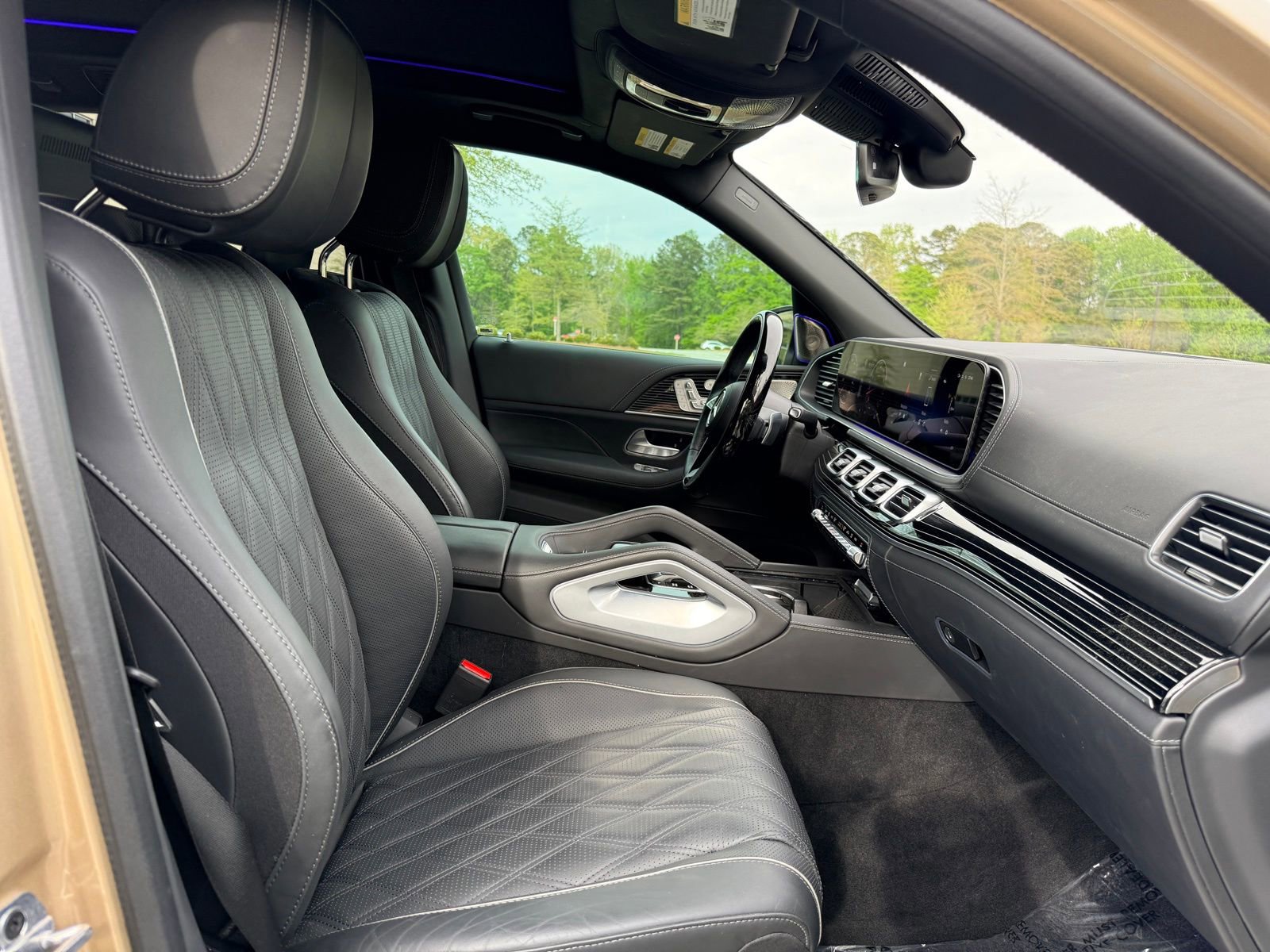 Used 2024 Mercedes-Benz Maybach GLS 600 4MATIC image 37