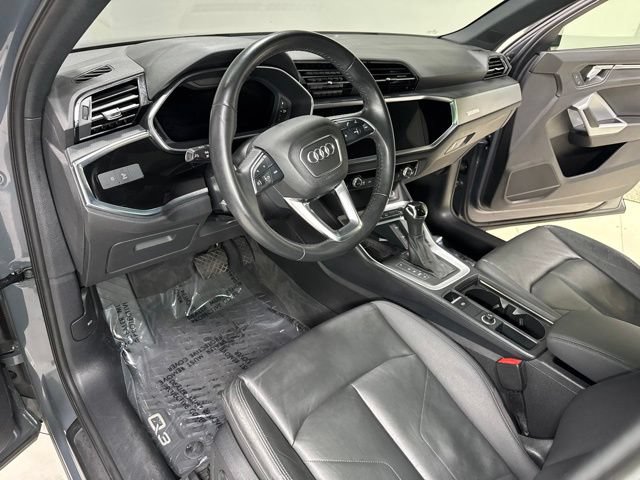 Used 2020 Audi Q3 2.0T Premium Plus AWD/4WD image 14