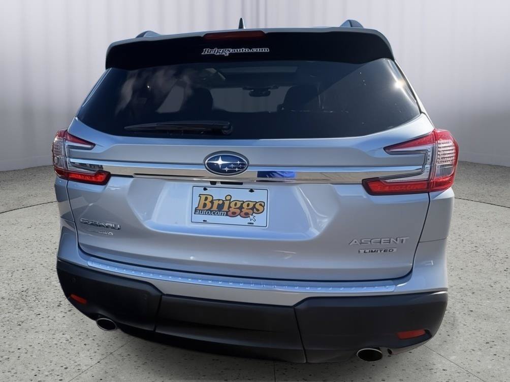 Used 2025 Subaru Ascent Limited AWD/4WD image 4