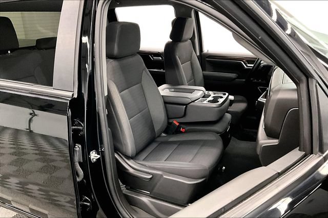 Used 2023 Chevrolet Silverado 1500 LT w/ LPO, Dark Essentials Package AWD/4WD image 8